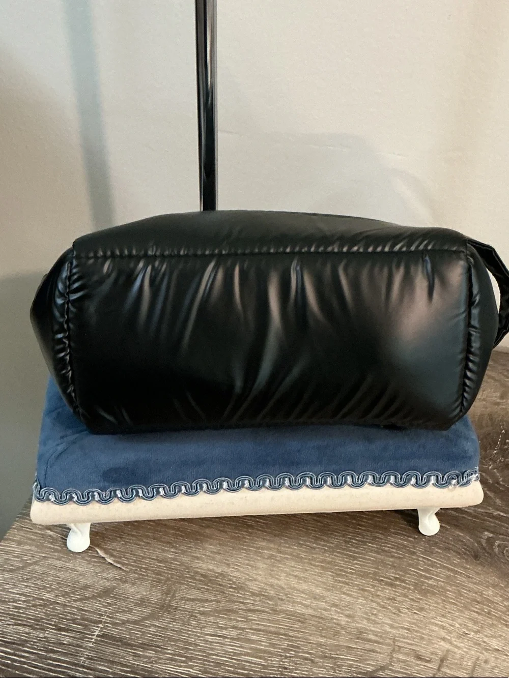 NOYZ Black Quilted Puffer Cosmetic Bag Embroidered Logo 7.75x5.75x3.5 NEW